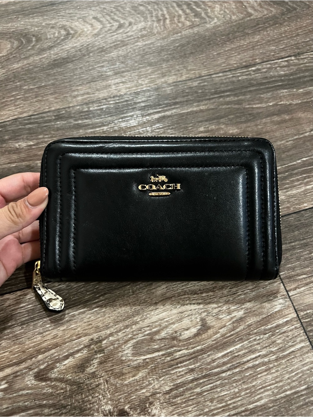 COACH Medium ID Zip Black Quilted Leather Wallet
